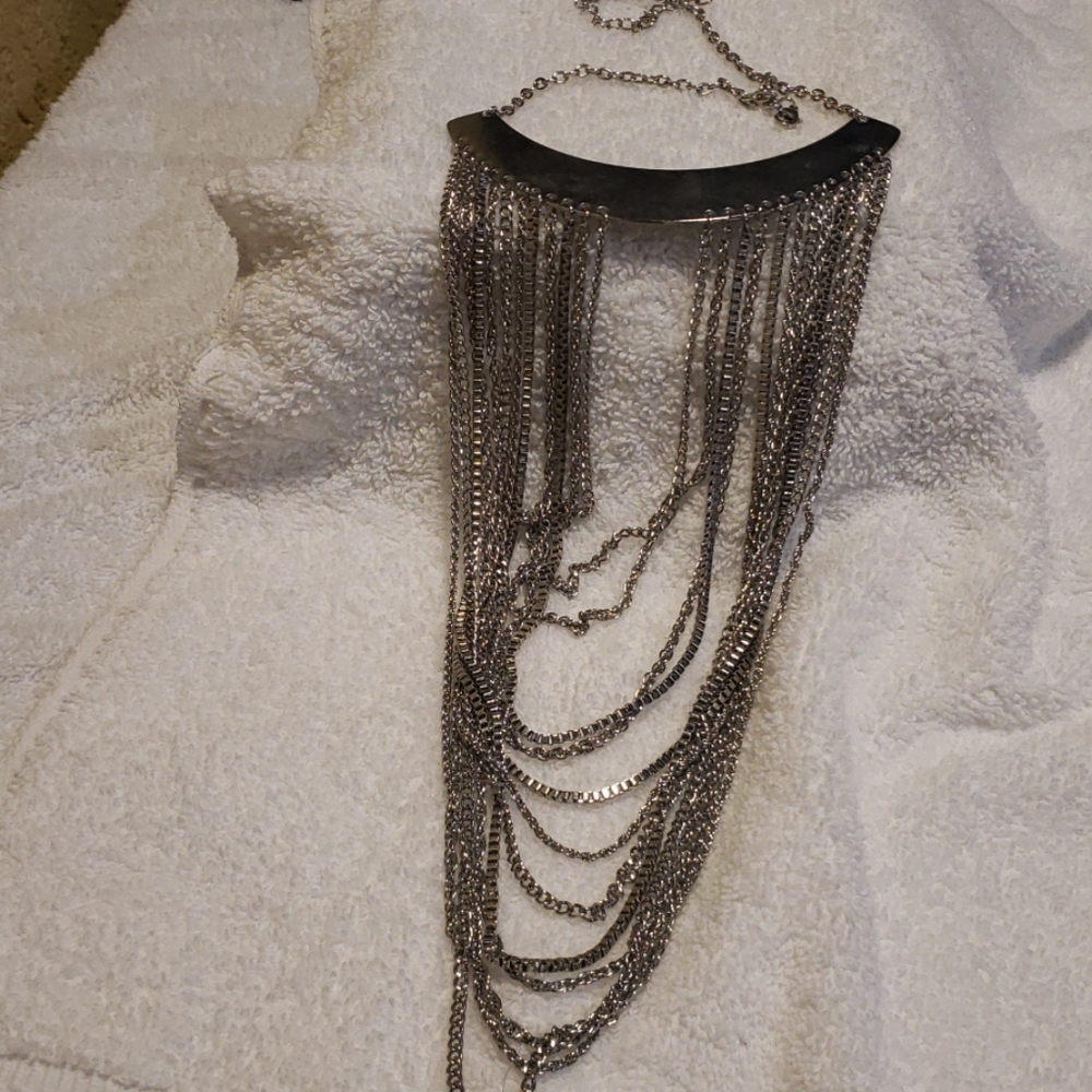 Fashion silver necklace